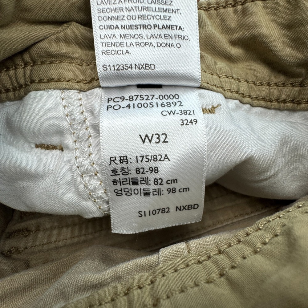 Levi's Signature Cargo Shorts Men's 32 Khaki Cotton Utility Pockets Outdoor Work - Picture 3 of 11